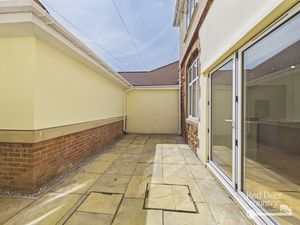 Courtyard- click for photo gallery